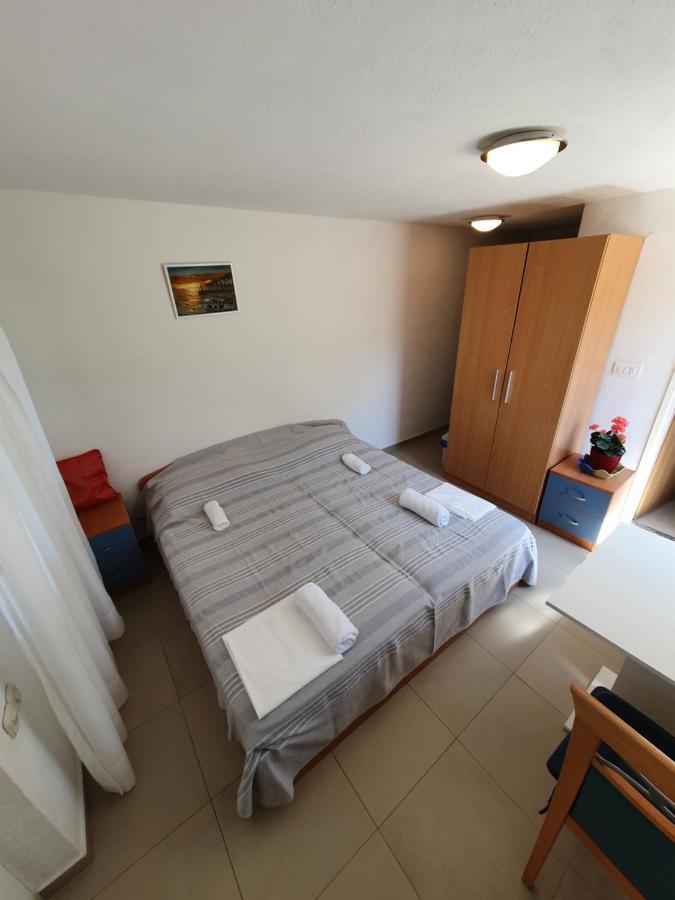 Apartments Dario ロバニスカ エクステリア 写真