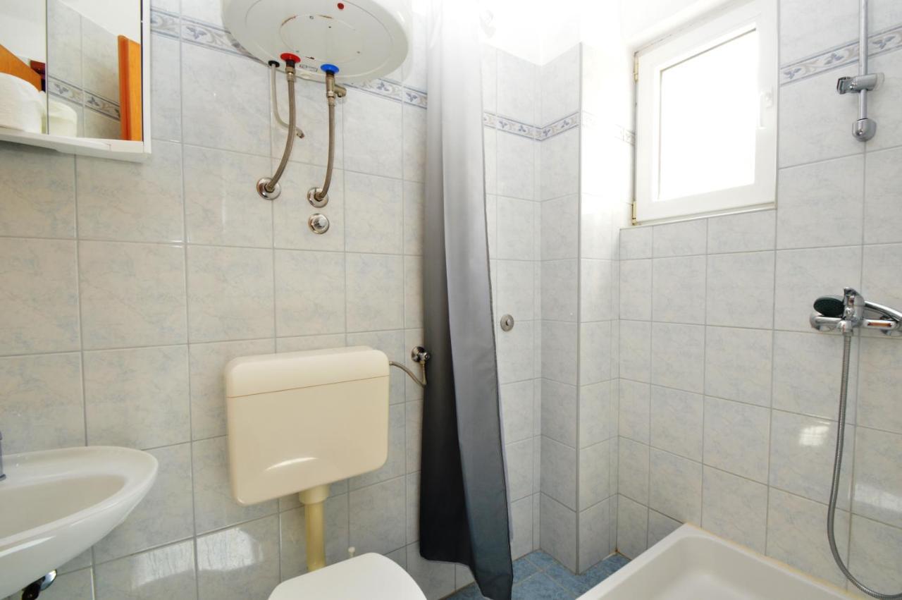 Apartments Dario ロバニスカ エクステリア 写真