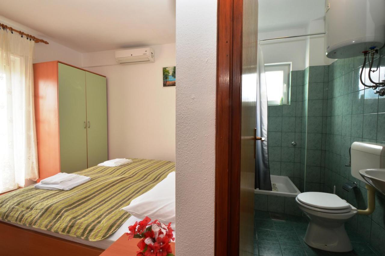 Apartments Dario ロバニスカ エクステリア 写真